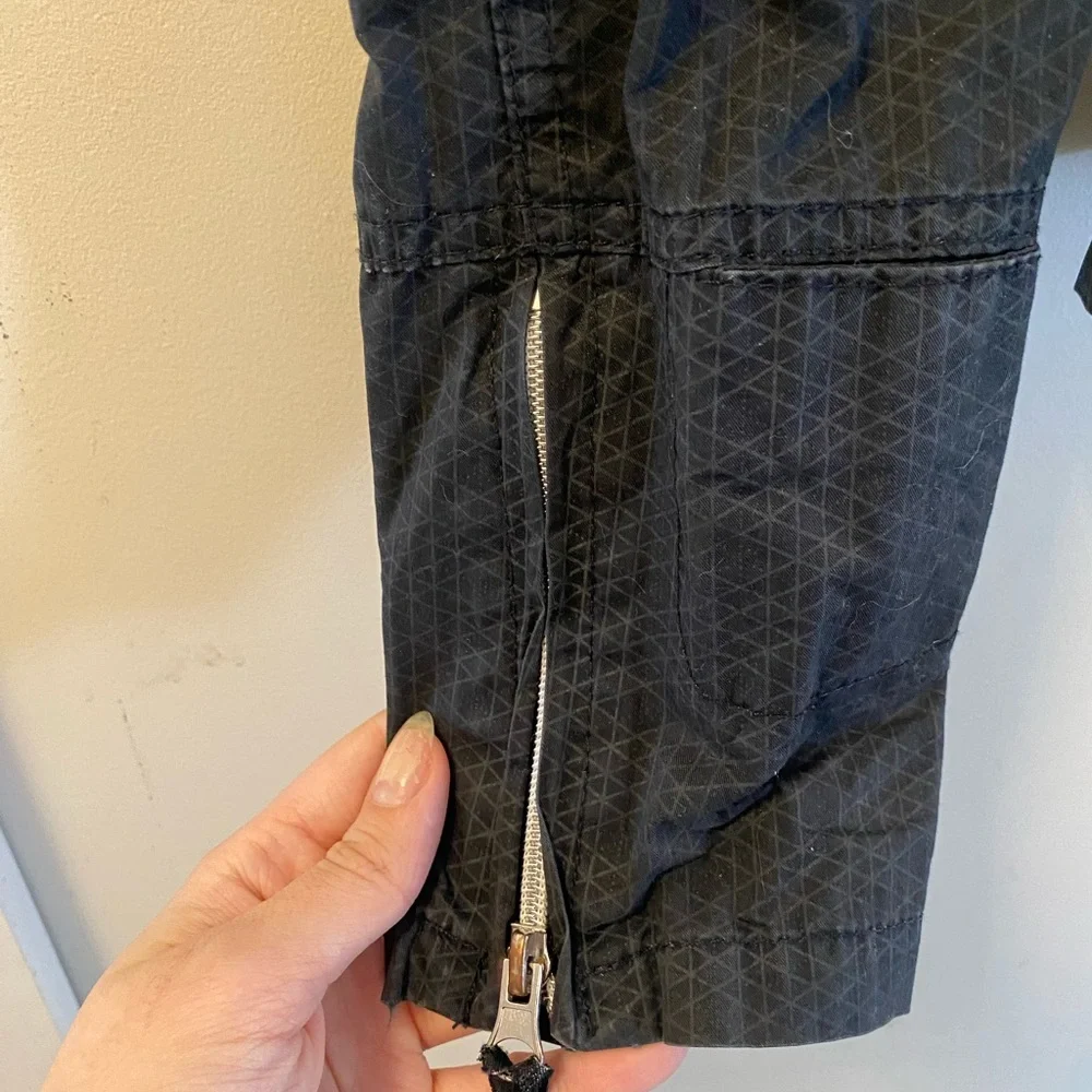 Bench Black Jacket with Subtle Pattern - Picture 5 of 7